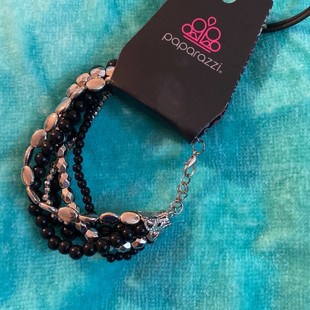 5 bracelets - Picture 5 of 5